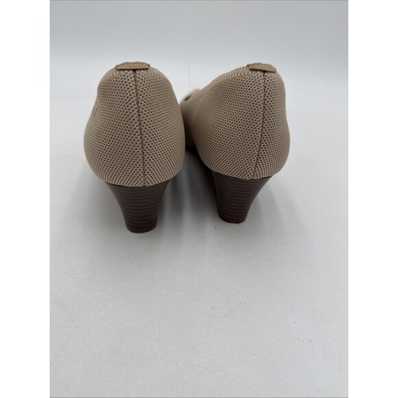 Vivaia Aria Wedge Women's Pointed Toe Pumps Beige Shoes EU 40 US 9 Comfort Heels - Picture 5 of 11